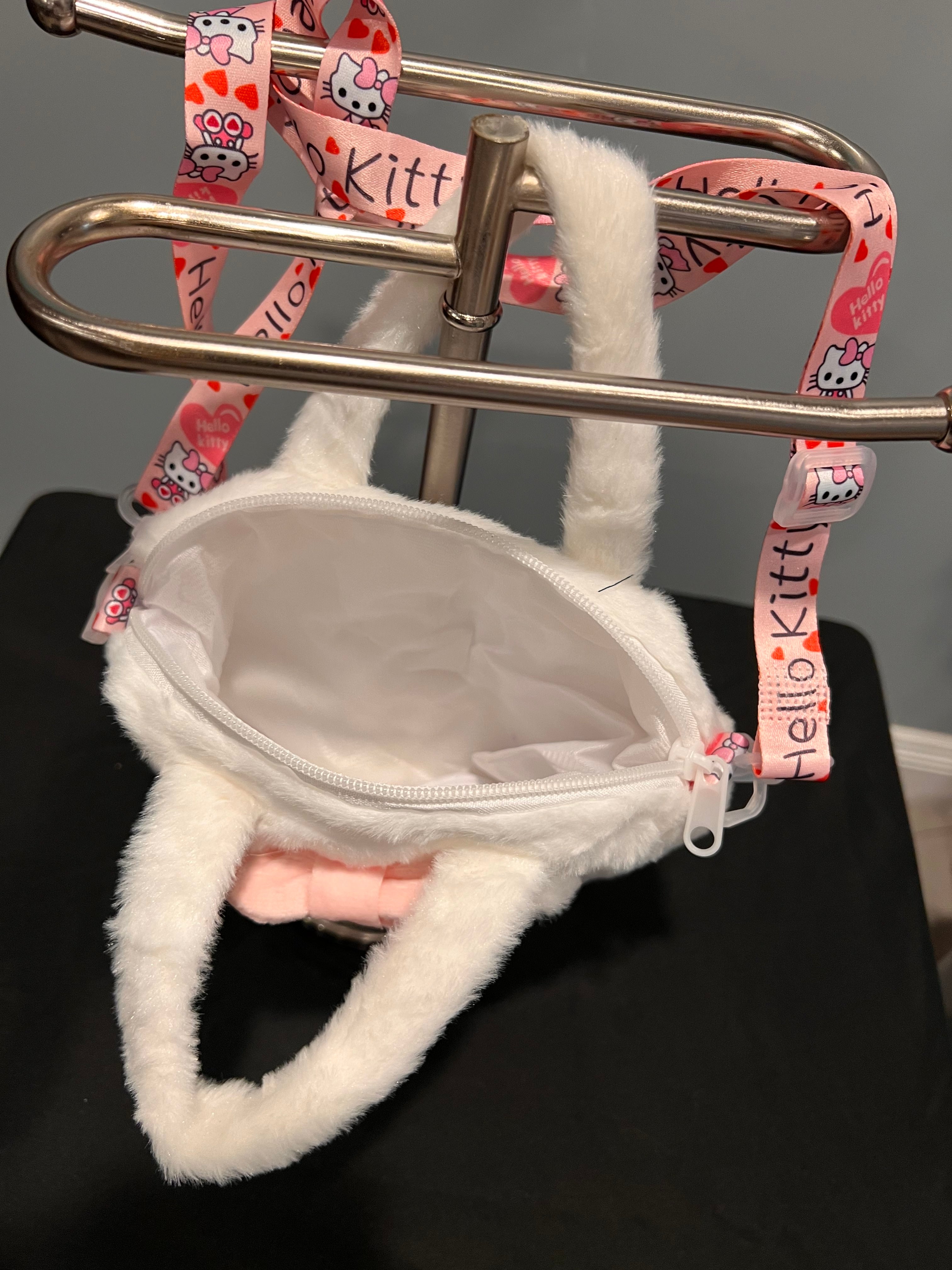 Hello Kitty Face Handbag Purse